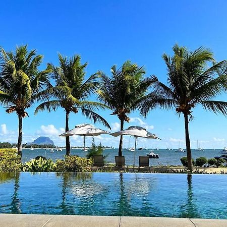 Latitude Luxury Seafront Suite Rivière Noire Buitenkant foto
